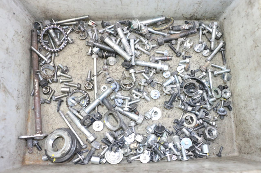 photo de WOREK Z ŚRUBAMI I WKRĘTAMI HONDA FORZA 125 (2021 - 2025) - Widok główny