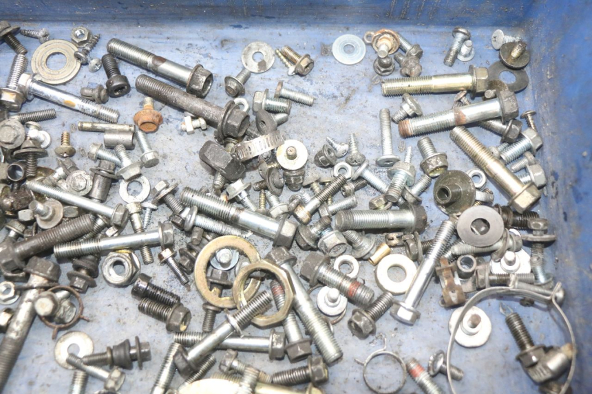 photo de WOREK ŚRUB I WKRĘTÓW HONDA NES AROBASE 125 (2000 - 2003) - Zoom stanu zużycia