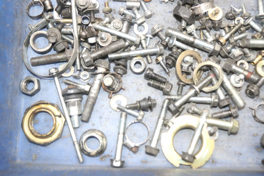 photo de WOREK ŚRUB I WKRĘTÓW HONDA NES AROBASE 125 (2000 - 2003) - Inny kąt widzenia