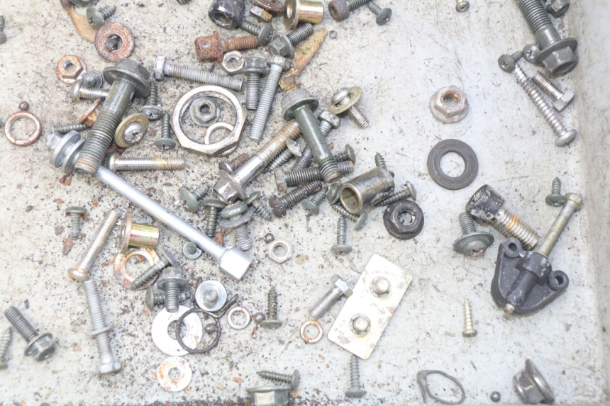 photo de TORBA ZESTAW ŚRUB I WKRĘTÓW KEEWAY HURRICANE 50 (2006 - 2019) - Zoom stanu zużycia