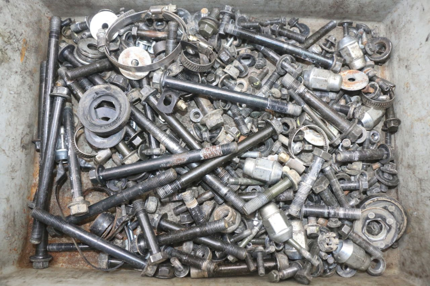 photo de WOREK ŚRUB I WKRĘTÓW HYTRACK HY S 4X4 410 (2013 - 2016) - Widok główny