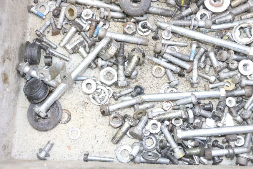 photo de WOREK ŚRUB I WKRĘTÓW PIAGGIO IE MP3 YOURBAN 300 (2011 - 2016) - Zoom stanu zużycia