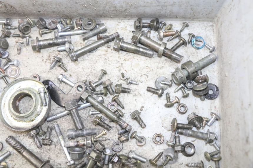 photo de WOREK ŚRUB I WKRĘTÓW REVATTO IMPERATOR 125 (2007 - 2015) - Inny kąt widzenia