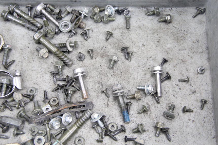 photo de WOREK ŚRUB I WKRĘTÓW SYM JET 4 4T 50 (2018 - 2021) - Zoom stanu zużycia