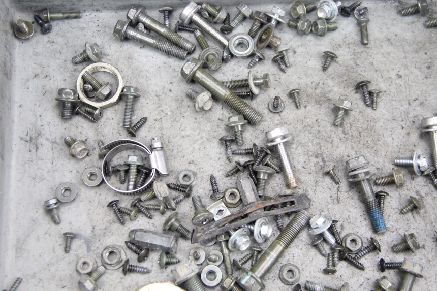 photo de WOREK ŚRUB I WKRĘTÓW SYM JET 4 4T 50 (2018 - 2021) - Inny kąt widzenia