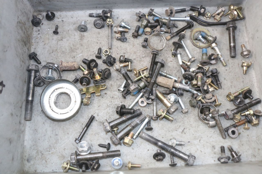 photo de WOREK ŚRUB I WKRĘTÓW SYM JOYMAX 250 (2013 - 2017) - Szczegół części