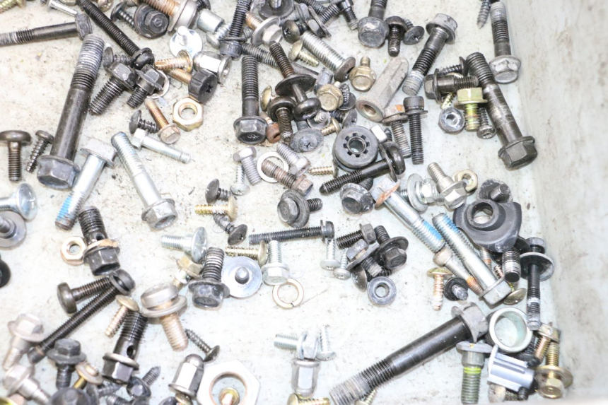 photo de WOREK ŚRUB I ŚRUBEK SYM JOYMAX 125 (2010 - 2017) - Inny kąt widzenia