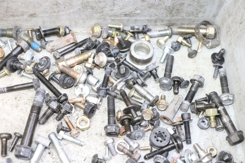 photo de WOREK ŚRUB I ŚRUBEK SYM JOYMAX 125 (2010 - 2017) - Zbliżenie techniczne