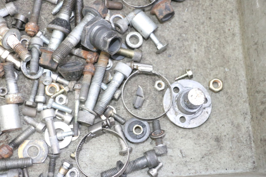 photo de WOREK ŚRUB I WKRĘTÓW BMW K 75 RT 750 (1989 - 1997) - Inny kąt widzenia