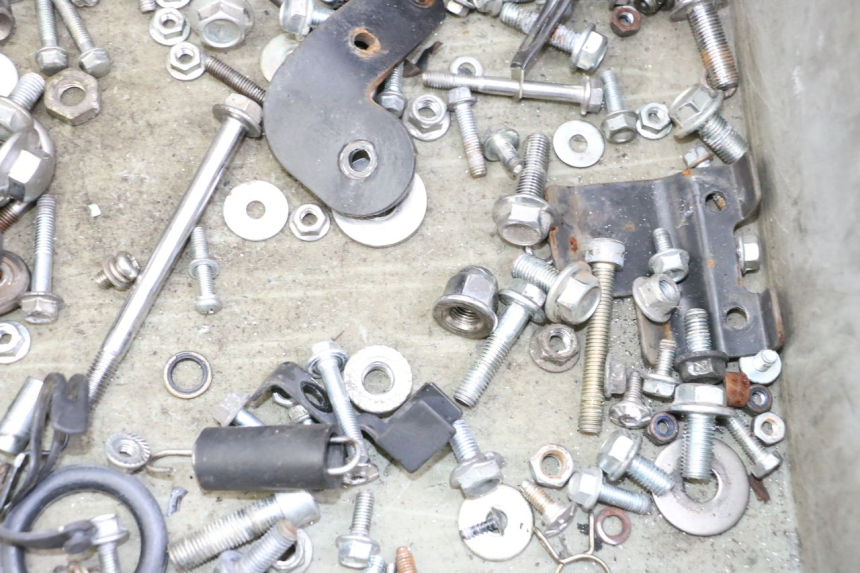 photo de WOREK ŚRUB I WKRĘTÓW KEEWAY K-LIGHT KLIGHT 125 (2018 - 2025) - Zoom stanu zużycia