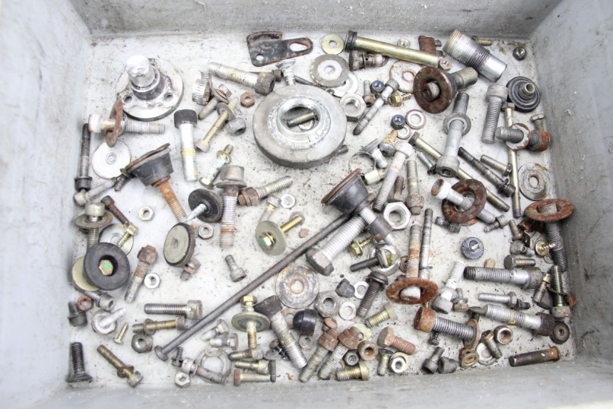 photo de TORBA ZESTAW ŚRUB I WKRĘTÓW BMW K100 1000 (1982 - 1990) - Widok główny