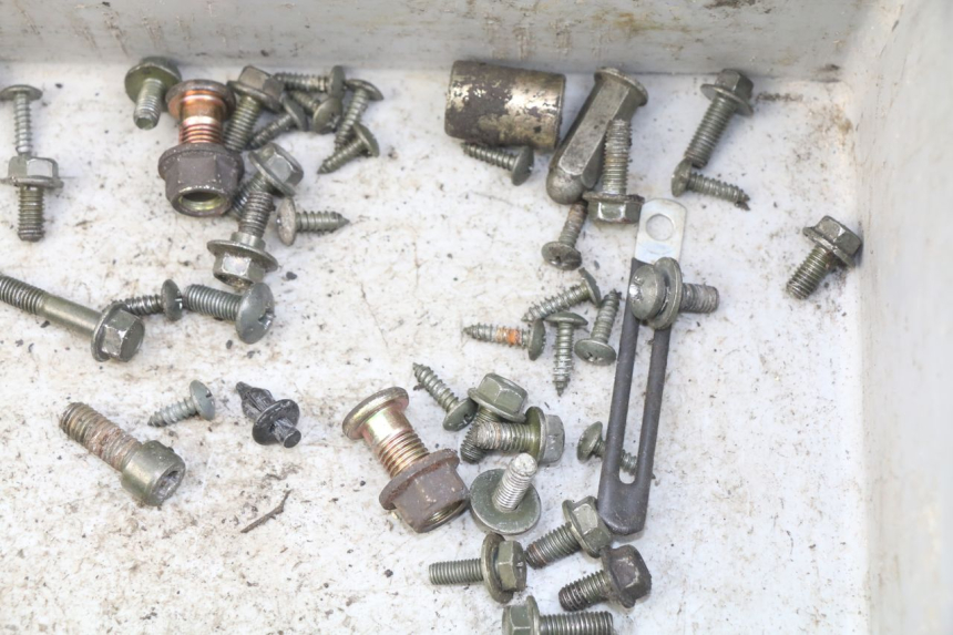 photo de WOREK Z ŚRUBAMI I WKRĘTAMI RIDE KALLIO 50 (2010 - 2019) - Inny kąt widzenia