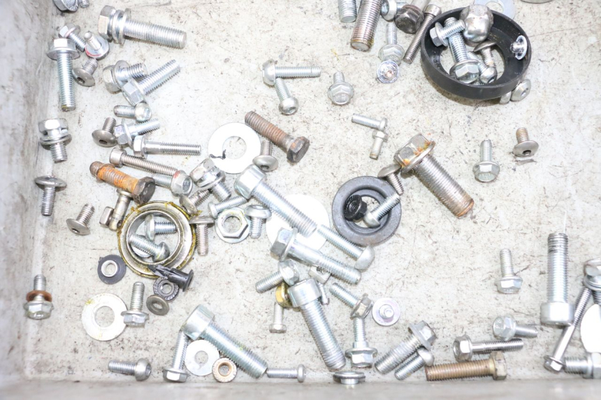 photo de WOREK ŚRUB I WKRĘTÓW KIDEN KD125-G 125 (2018 - 2022) - Zoom stanu zużycia