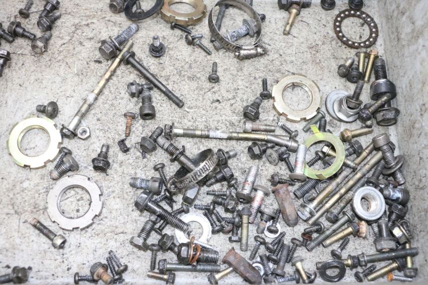 photo de WOREK ŚRUB I WKRĘTÓW PEUGEOT KISBEE 2T 50 (2010 - 2017) - Szczegół części