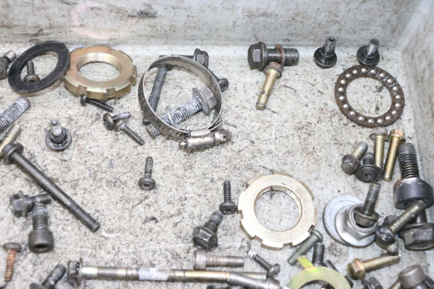 photo de WOREK ŚRUB I WKRĘTÓW PEUGEOT KISBEE 2T 50 (2010 - 2017) - Widok ogólny