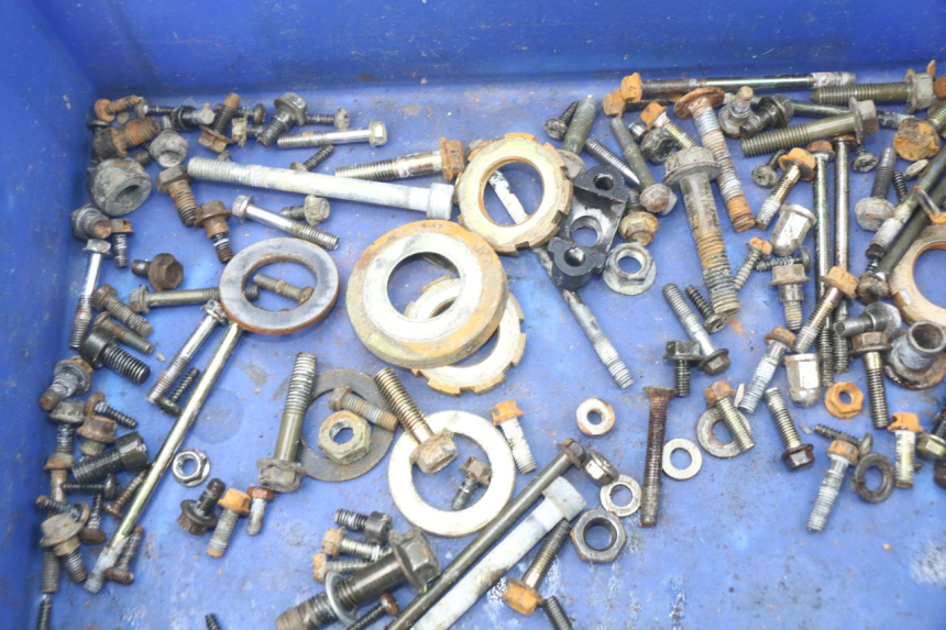 photo de WOREK ŚRUB I ŚRUBEK PEUGEOT KISBEE 4T 50 (2010 - 2017) - Zoom stanu zużycia