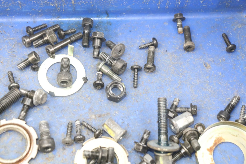 photo de TORBA ZESTAW ŚRUB I WKRĘTÓW PEUGEOT KISBEE 4T 50 (2018 - 2022) - Zbliżenie techniczne