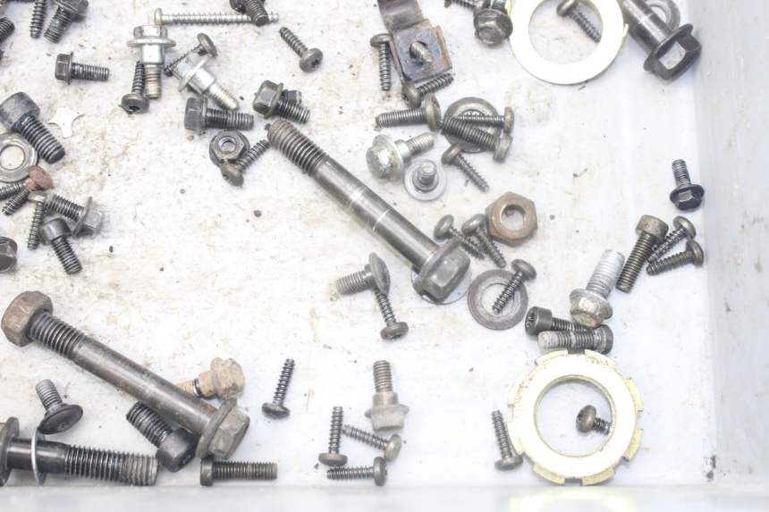 photo de WOREK ŚRUB I ŚRUBEK PEUGEOT KISBEE 4T 50 (2010 - 2017) - Zoom stanu zużycia