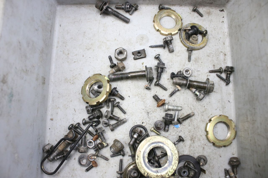 photo de WOREK ŚRUB I ŚRUBEK PEUGEOT KISBEE 4T 50 (2010 - 2017) - Inny kąt widzenia