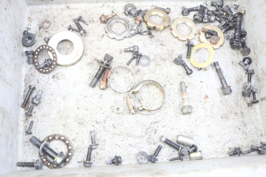 photo de TORBA ZESTAW ŚRUB I WKRĘTÓW PEUGEOT KISBEE 4T 50 (2018 - 2022) - Szczegół części