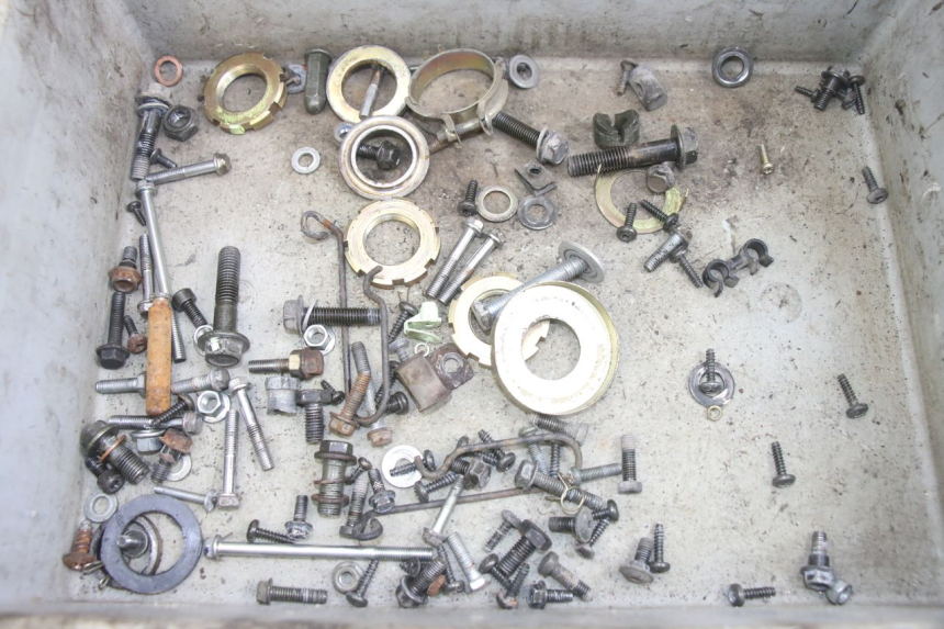 photo de WOREK ŚRUB I ŚRUBEK PEUGEOT KISBEE 4T 50 (2010 - 2017) - Widok główny