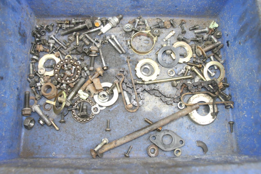 photo de WOREK ŚRUB I ŚRUBEK PEUGEOT KISBEE 4T 50 (2010 - 2017) - Widok główny