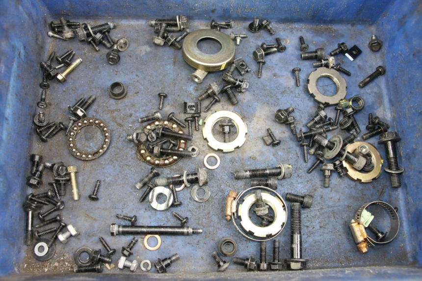 photo de TORBA ZESTAW ŚRUB I WKRĘTÓW PEUGEOT KISBEE 4T 50 (2018 - 2022) - Szczegół części