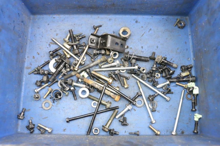 photo de TORBA ZESTAW ŚRUB I WKRĘTÓW PEUGEOT KISBEE 4T 50 (2018 - 2022) - Widok główny