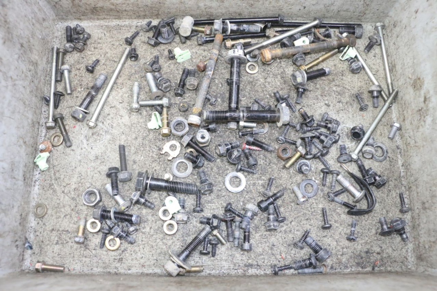 photo de TORBA ZESTAW ŚRUB I WKRĘTÓW PEUGEOT KISBEE 4T 50 (2018 - 2022) - Widok główny