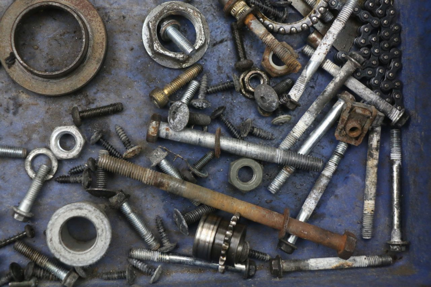 photo de WOREK ŚRUB I WKRĘTÓW RENAULT KOURANOS 125 (2001 - 2004) - Zbliżenie techniczne