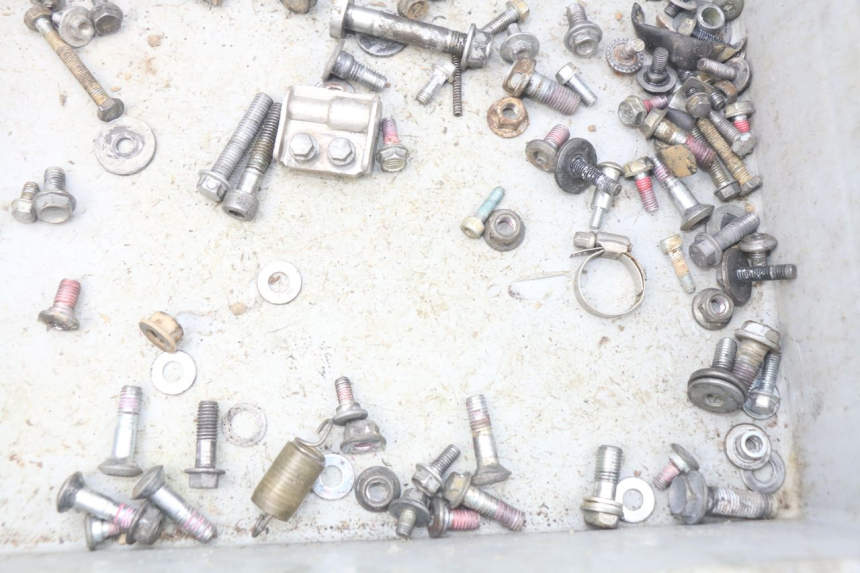 photo de WOREK ŚRUB I WKRĘTÓW KAWASAKI KX F KXF 450 (2012 - 2015) - Zoom stanu zużycia