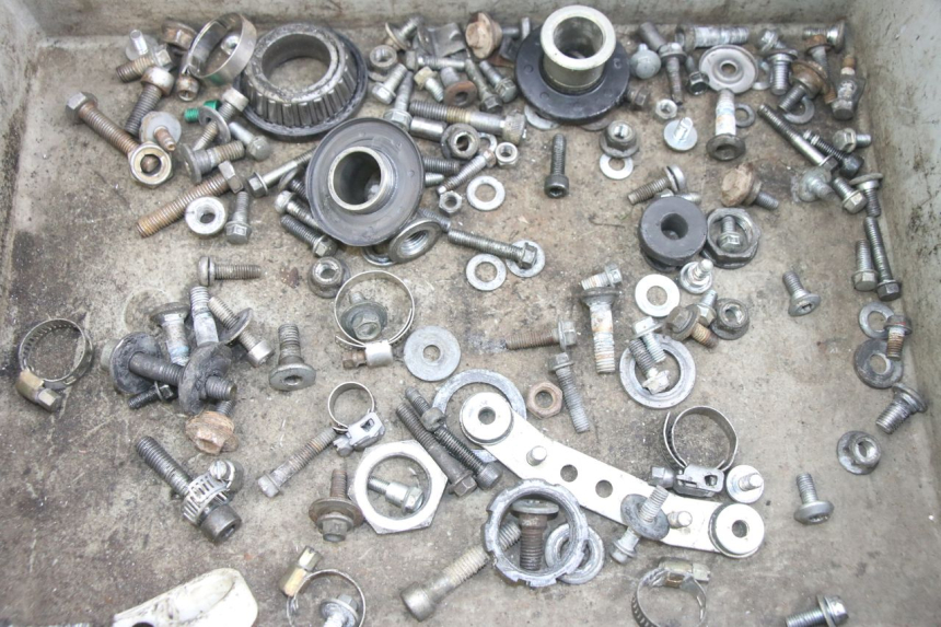 photo de WOREK ŚRUB I WKRĘTÓW KAWASAKI KXF KX-F 250 (2012 - 2014) - Szczegół części