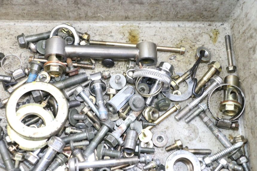 photo de WOREK ŚRUB I WKRĘTÓW KYMCO XCITING 500 (2007 - 2010) - Inny kąt widzenia