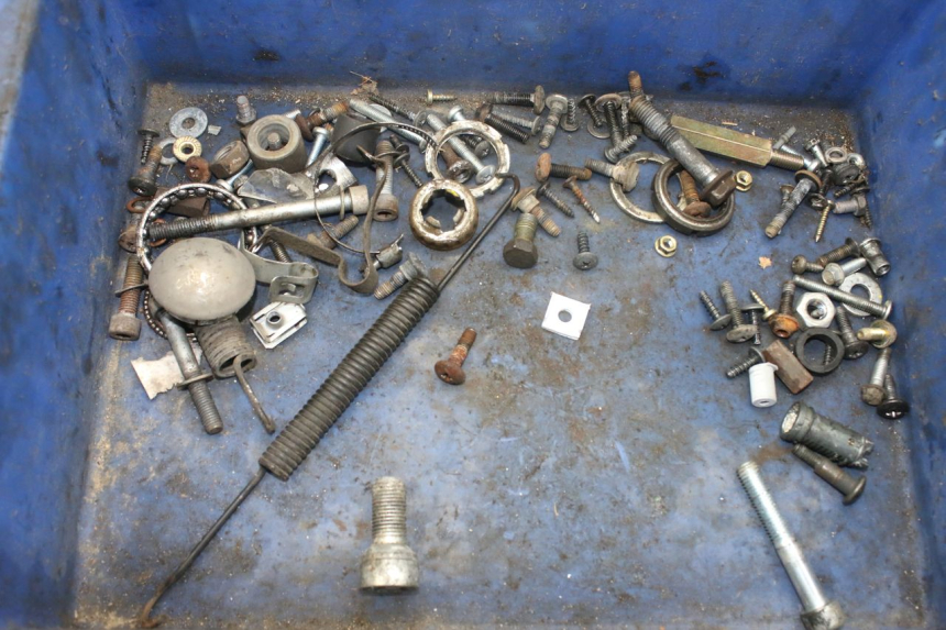 photo de WOREK ŚRUB I WKRĘTÓW PIAGGIO LIBERTY 4T 50 (2004 - 2008) - Widok główny