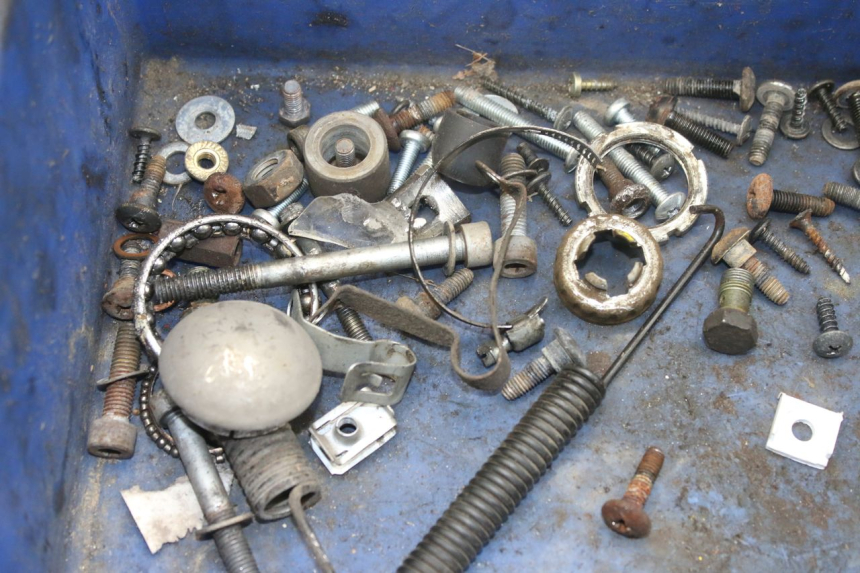 photo de WOREK ŚRUB I WKRĘTÓW PIAGGIO LIBERTY 4T 50 (2004 - 2008) - Zoom stanu zużycia