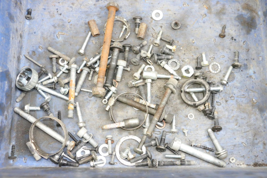 photo de TORBA ZESTAW ŚRUB I WKRĘTÓW PIAGGIO LIBERTY 4T 50 (2018 - 2021) - Szczegół części