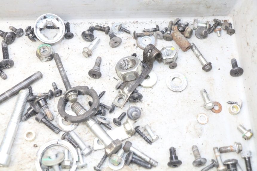 photo de WOREK ŚRUB I ŚRUBEK PIAGGIO LIBERTY IGET 4T 50 (2015 - 2020) - Inny kąt widzenia