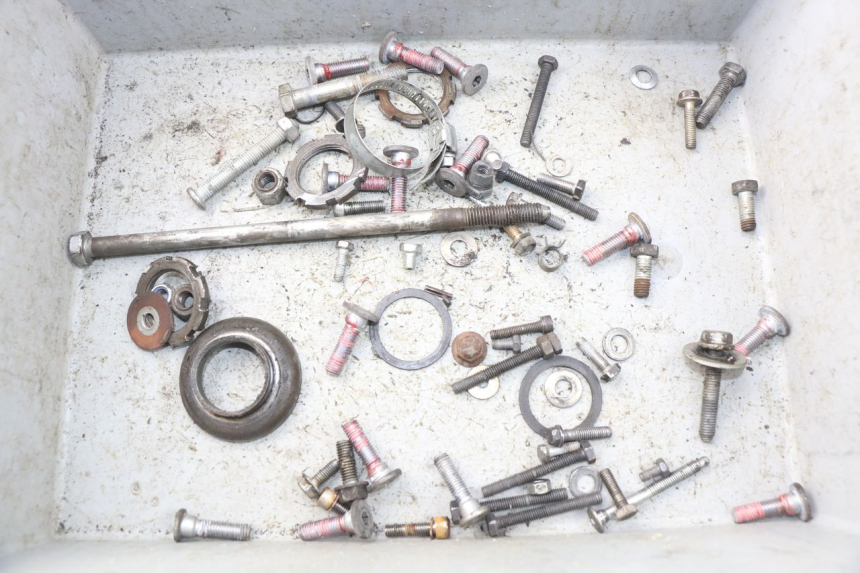 photo de TORBA ZESTAW ŚRUB I WKRĘTÓW PEUGEOT LUDIX 50 (2005 - 2007) - Widok główny