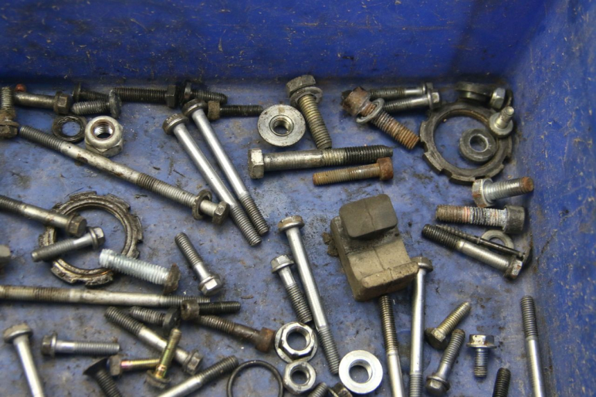 photo de WOREK ŚRUB I WKRĘTÓW PEUGEOT LUDIX 50 (2008 - 2017) - Inny kąt widzenia