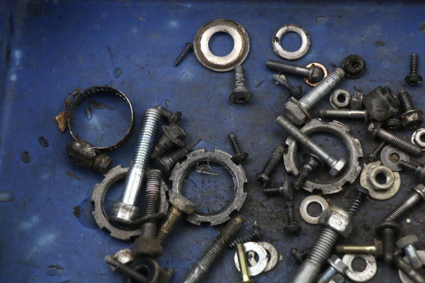 photo de TORBA ZESTAW ŚRUB I WKRĘTÓW PEUGEOT LUDIX 50 (2005 - 2007) - Szczegół części