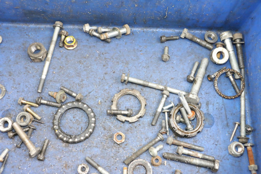 photo de WOREK ŚRUB I WKRĘTÓW PEUGEOT LUDIX 50 (2008 - 2017) - Zoom stanu zużycia