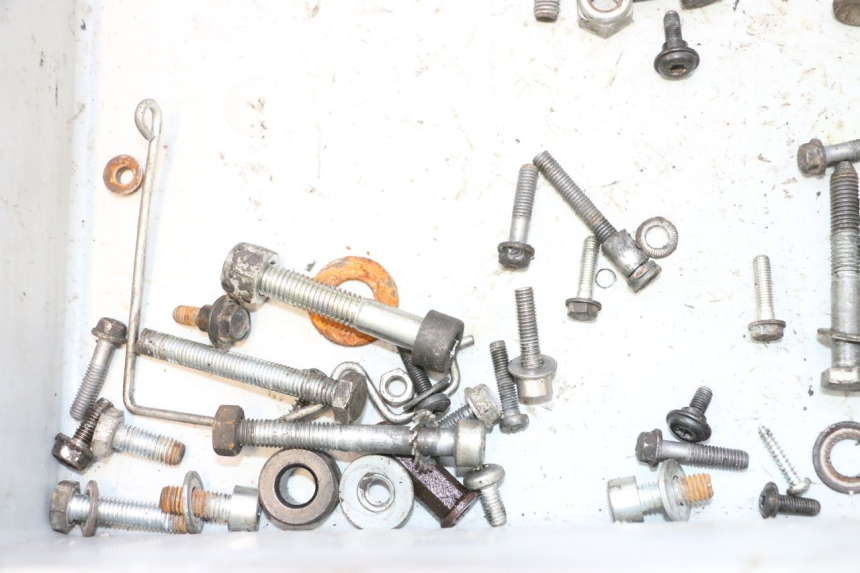photo de WOREK ŚRUB I ŚRUBEK PEUGEOT LUDIX SNAKE 2T 50 (2004 - 2014) - Zbliżenie techniczne