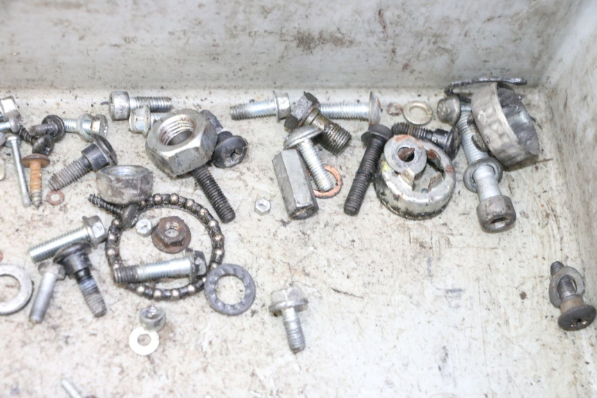 photo de WOREK ŚRUB I WKRĘTÓW PIAGGIO LXV 4T 50 (2009 - 2013) - Zbliżenie techniczne