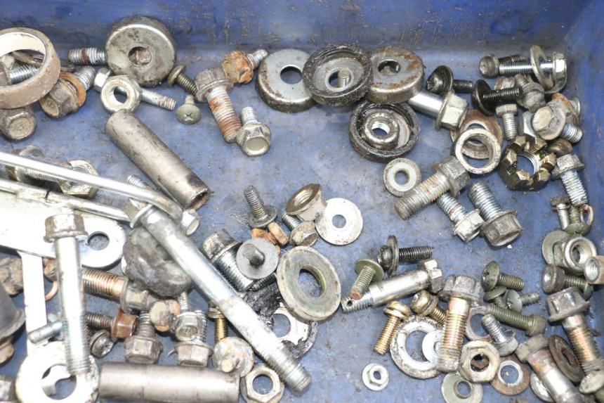 photo de WOREK ŚRUB I WKRĘTÓW MASAI XL 50 (2012 - 2019) - Zbliżenie techniczne