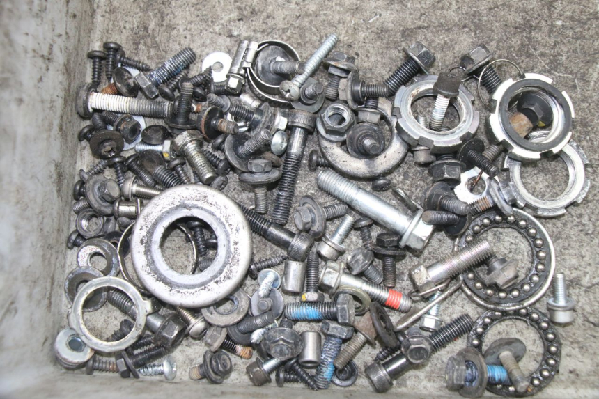 photo de WOREK ŚRUB I ŚRUBEK MBK OVETTO ONE 2T 50 (2013 - 2017) - Widok główny