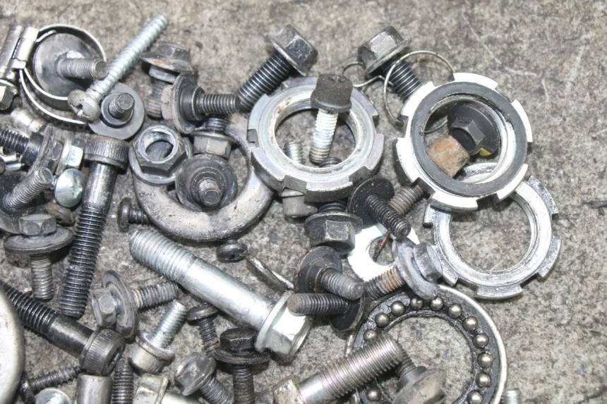 photo de WOREK ŚRUB I ŚRUBEK MBK OVETTO ONE 2T 50 (2013 - 2017) - Zoom stanu zużycia