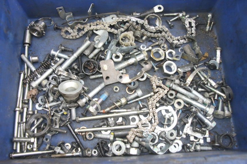 photo de WOREK Z ŚRUBAMI I ELEMENTAMI ZŁĄCZNYMI PIAGGIO MEDLEY 125 (2016 - 2023) - Widok główny