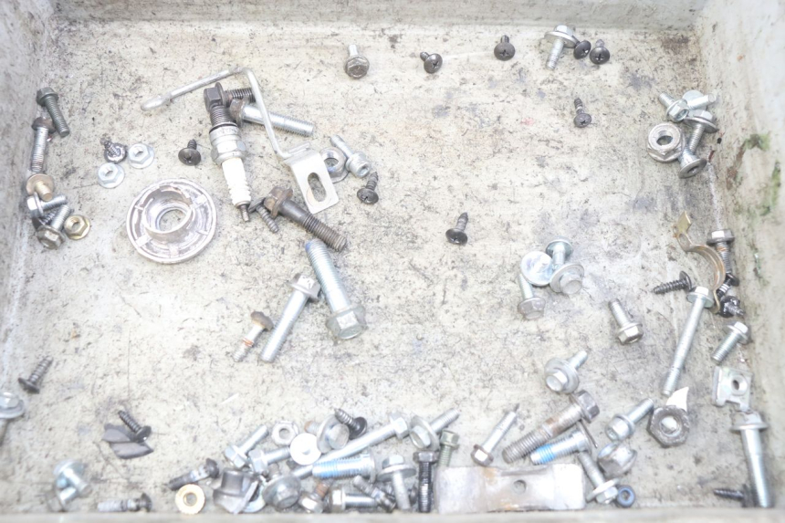 photo de TORBA ZESTAW ŚRUB I WKRĘTÓW JM MOTORS MIA 50 (2017 - 2020) - Widok główny