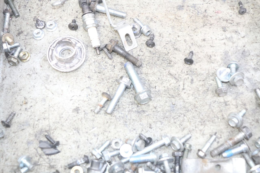 photo de TORBA ZESTAW ŚRUB I WKRĘTÓW JM MOTORS MIA 50 (2017 - 2020) - Szczegół części