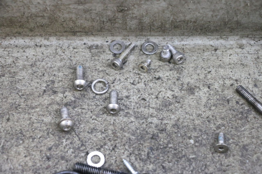 photo de WOREK ŚRUB I WKRĘTÓW DUALTRON MINI SPECIAL 1 - Inny kąt widzenia